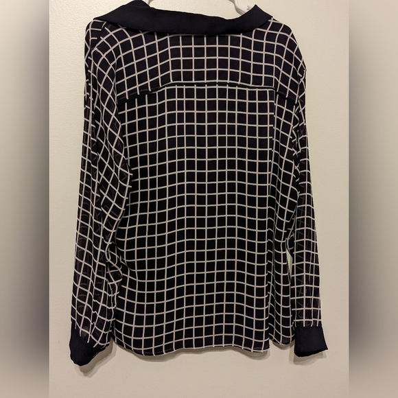 Jones New York Checkered Button Down - Picture 3 of 7